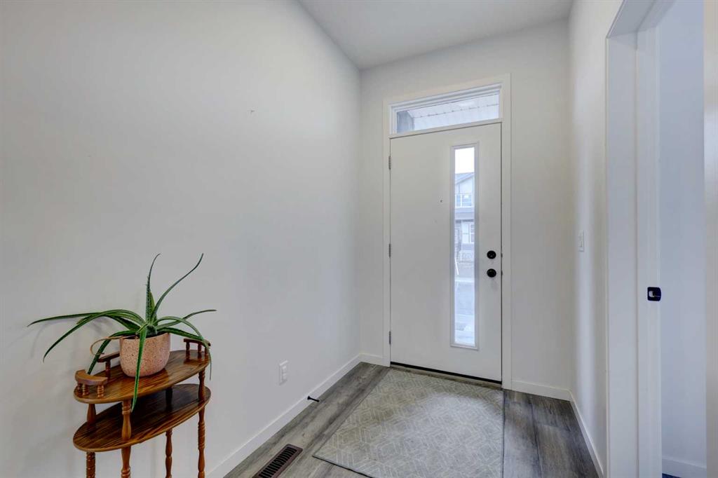 Picture for 314 Midgrove Link SW