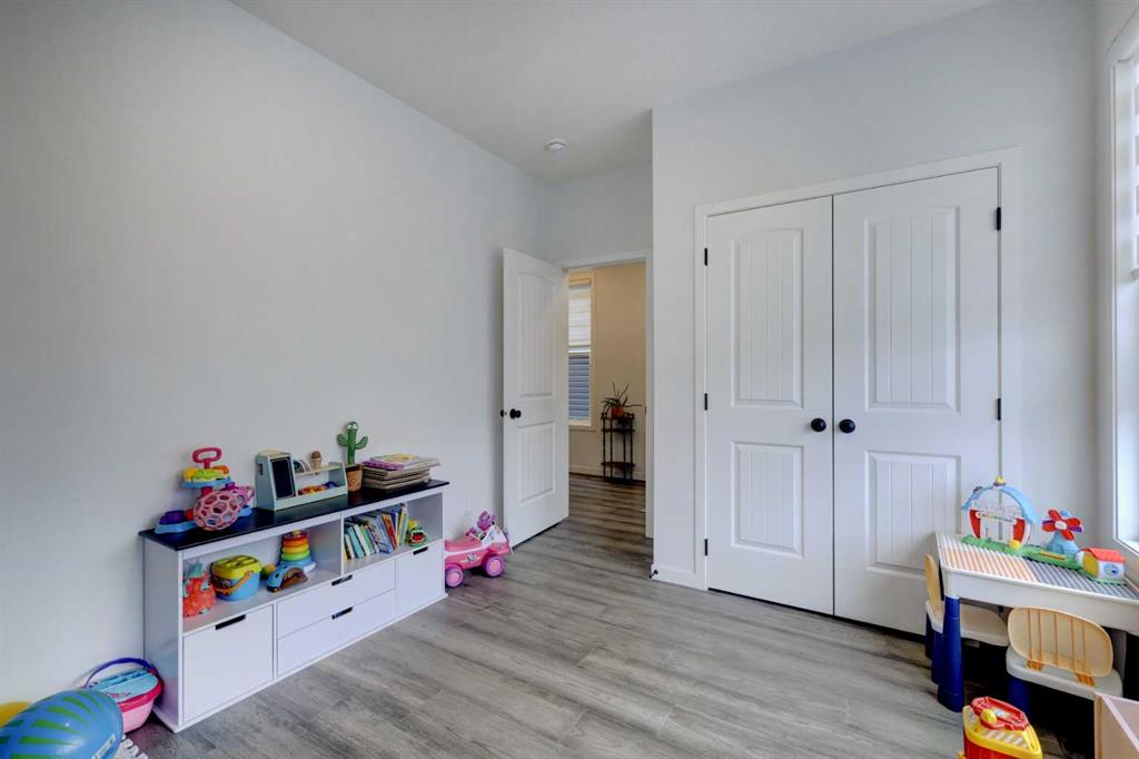 Picture for 314 Midgrove Link SW