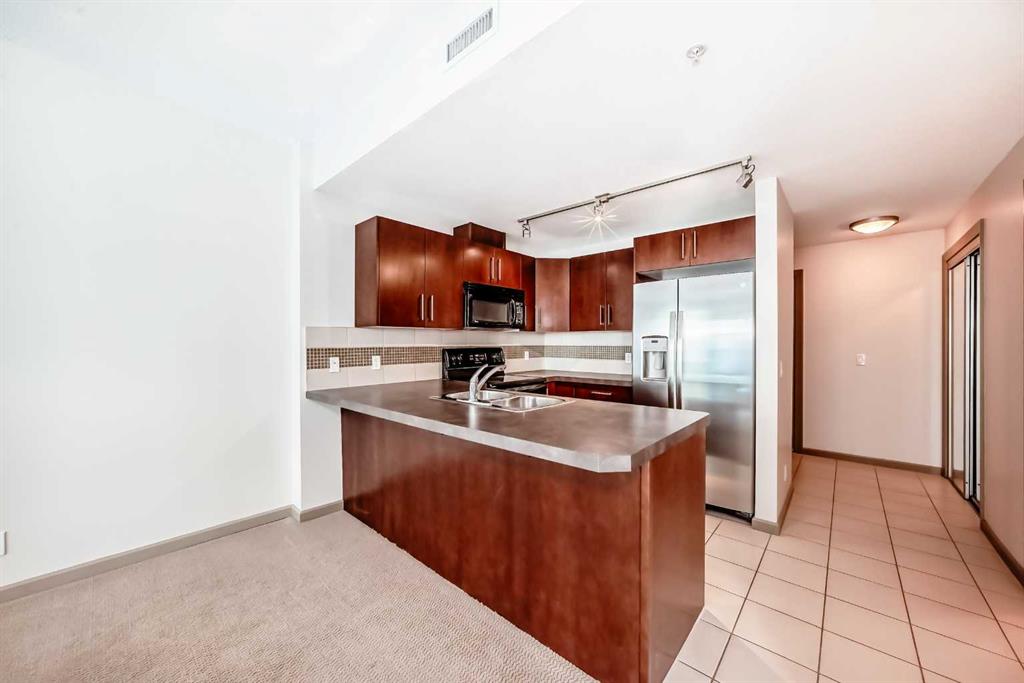 Picture for 502, 210 15 Avenue SE