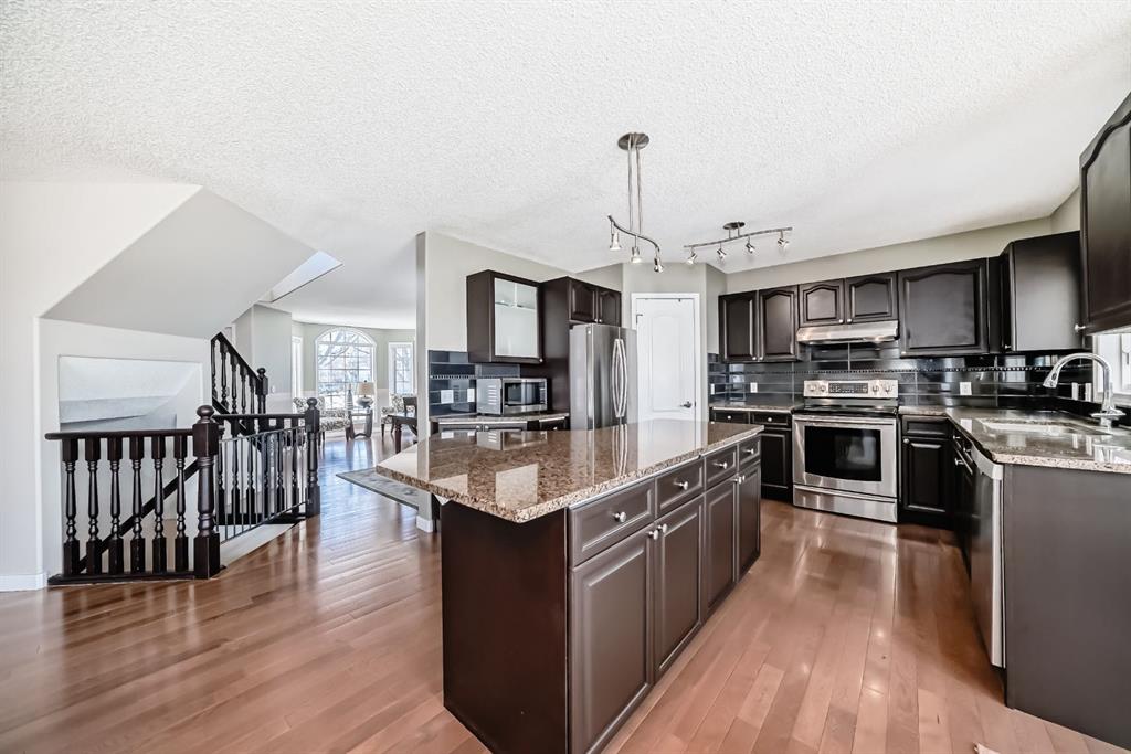 Picture for 3094 Douglasdale Boulevard SE