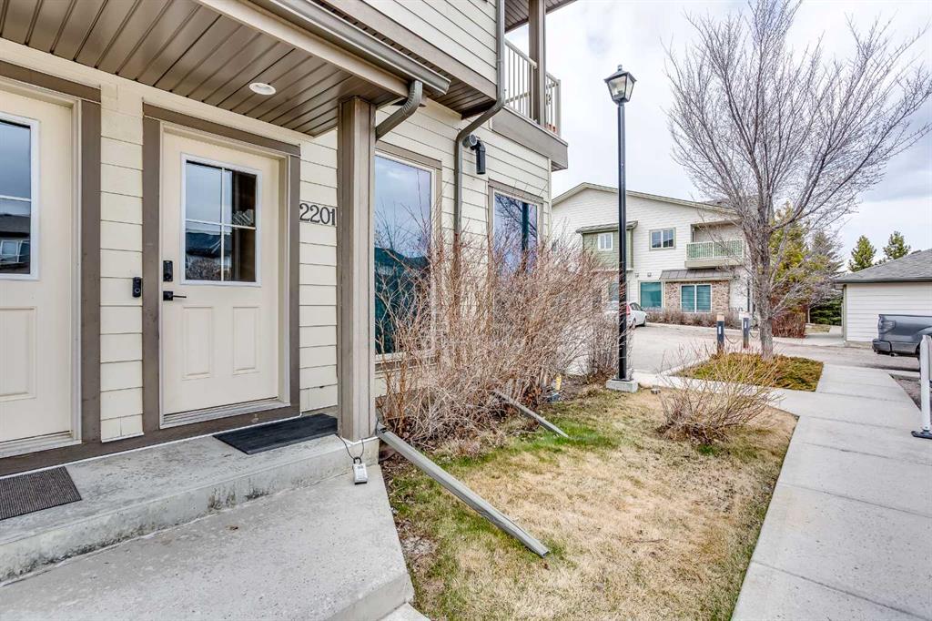 Picture for 2201, 230 Eversyde Boulevard SW
