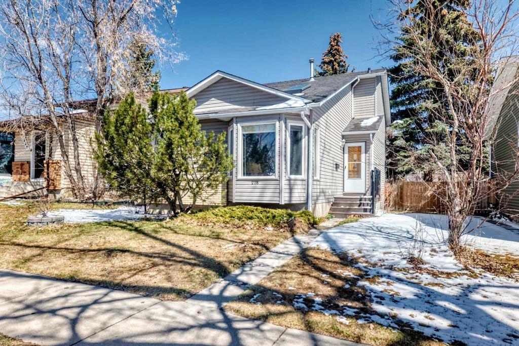 Picture for 216 Hawkwood Boulevard NW