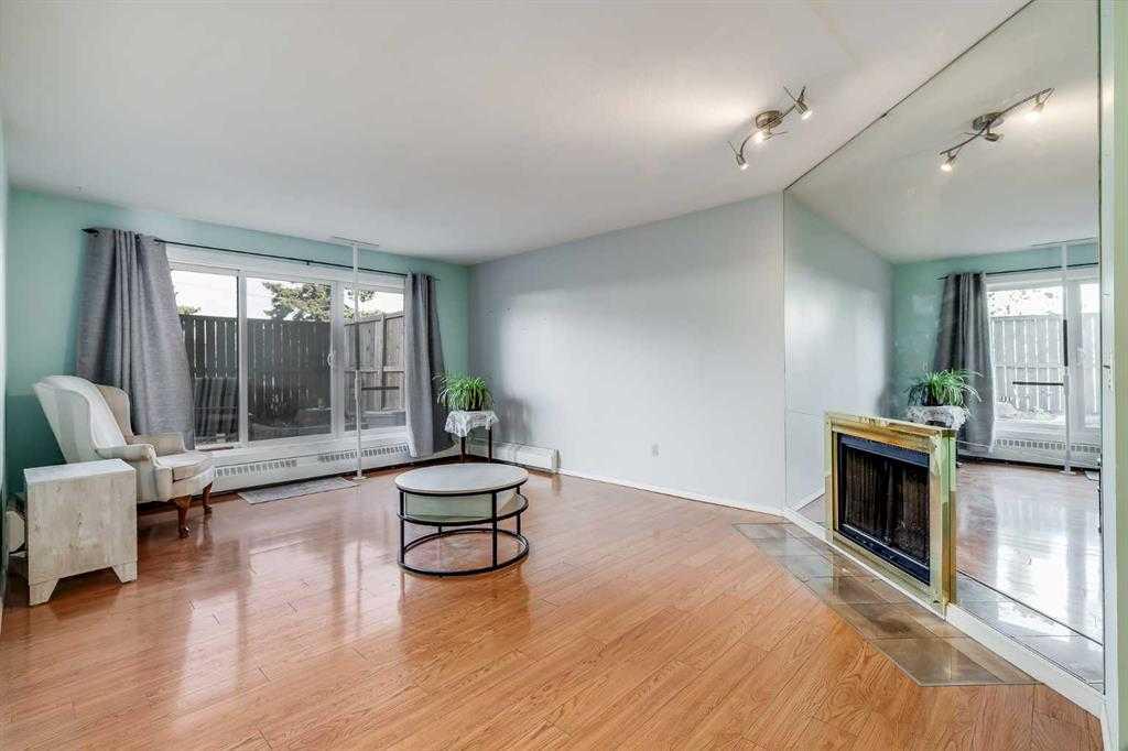 Picture for 104, 335 Garry Crescent NE