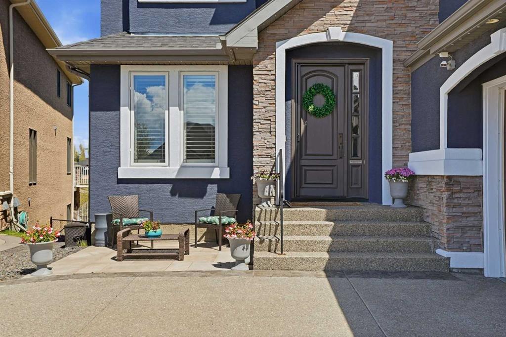 Picture for 135 Cranleigh View SE