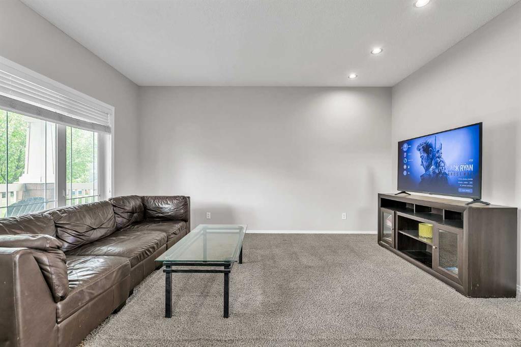 Picture for 242 Copperstone Grove SE