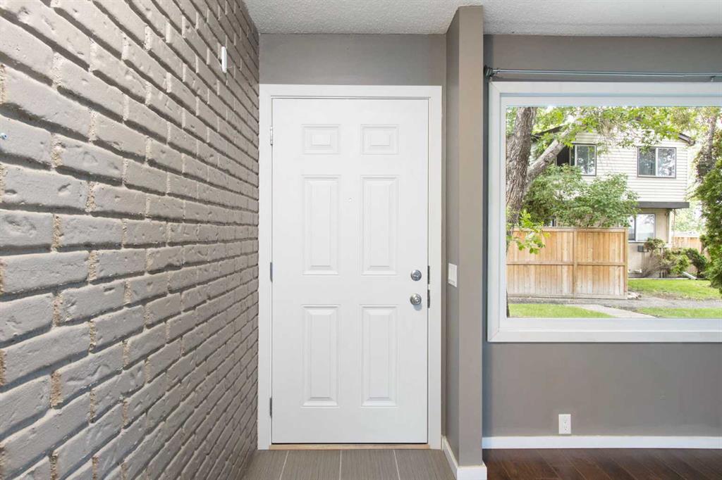 Picture for 92, 630 Sabrina Road SW