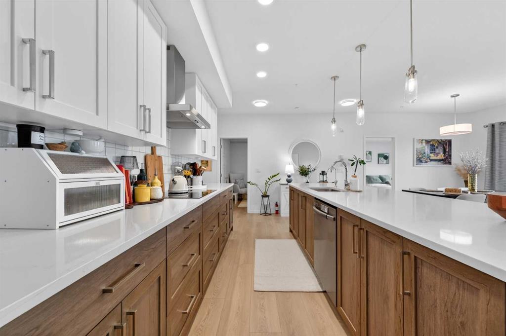 Picture for 3208, 20295 Seton Way SE