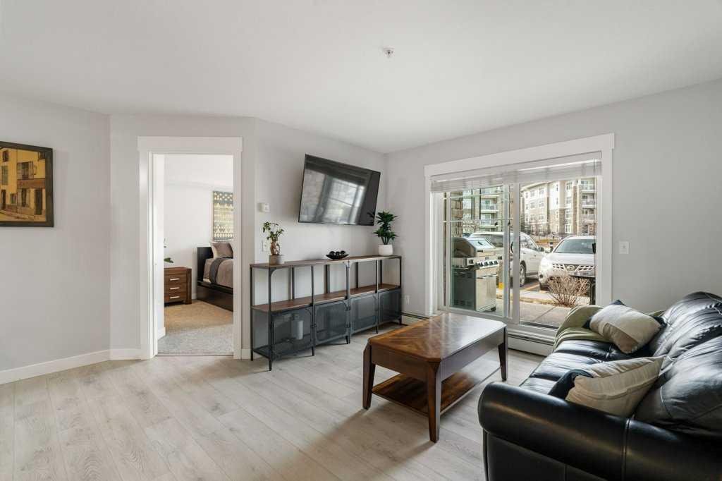 Picture for 1114, 11 Mahogany Row SE