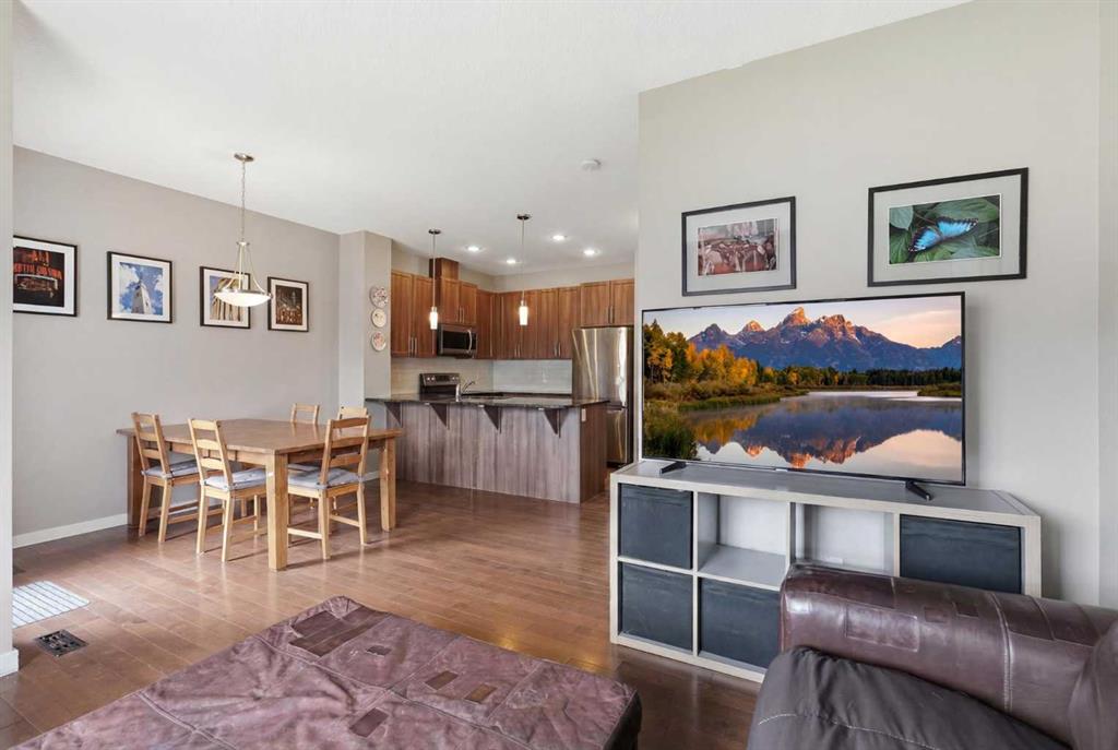 Picture for 58 Evansridge Crescent NW