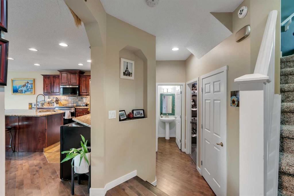 Picture for 28 Cranwell Crescent SE
