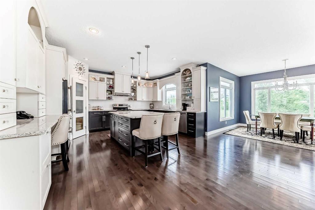 Picture for 136 STONEMERE Close 
