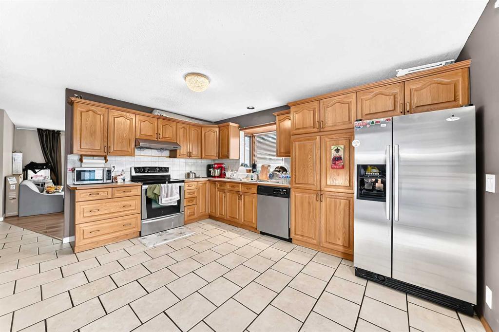 Picture for 79 Castledale Way NE
