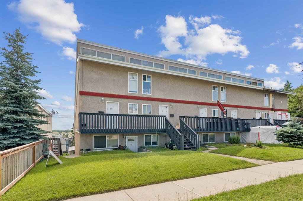 Picture for 13, 3726 Centre Street NE