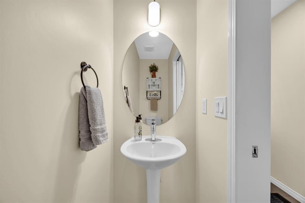 Picture for 128 Country Village Manor NE