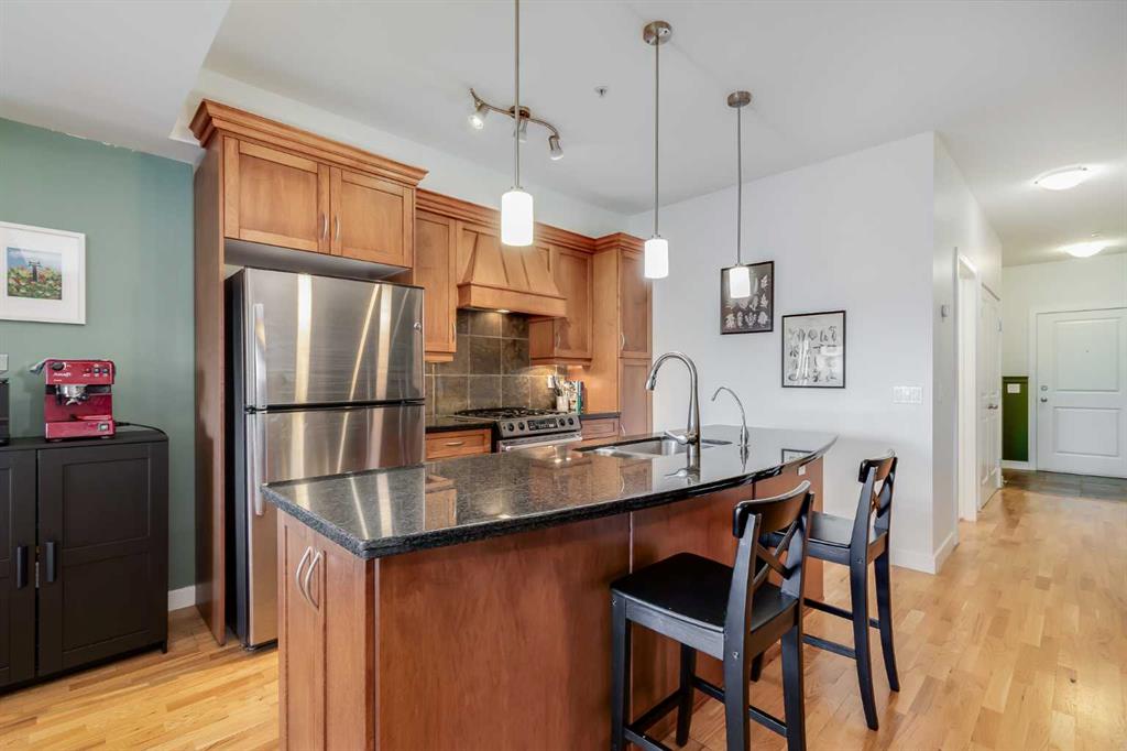 Picture for 206, 1818 14 Street SW