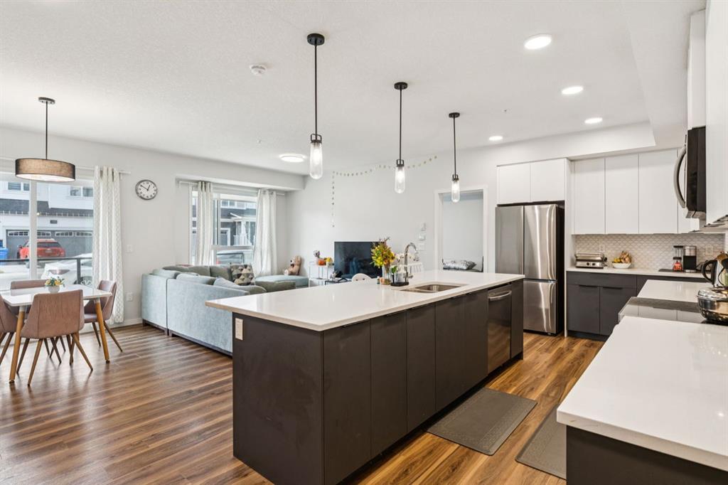 Picture for 1105, 33 Carringham Gate NW