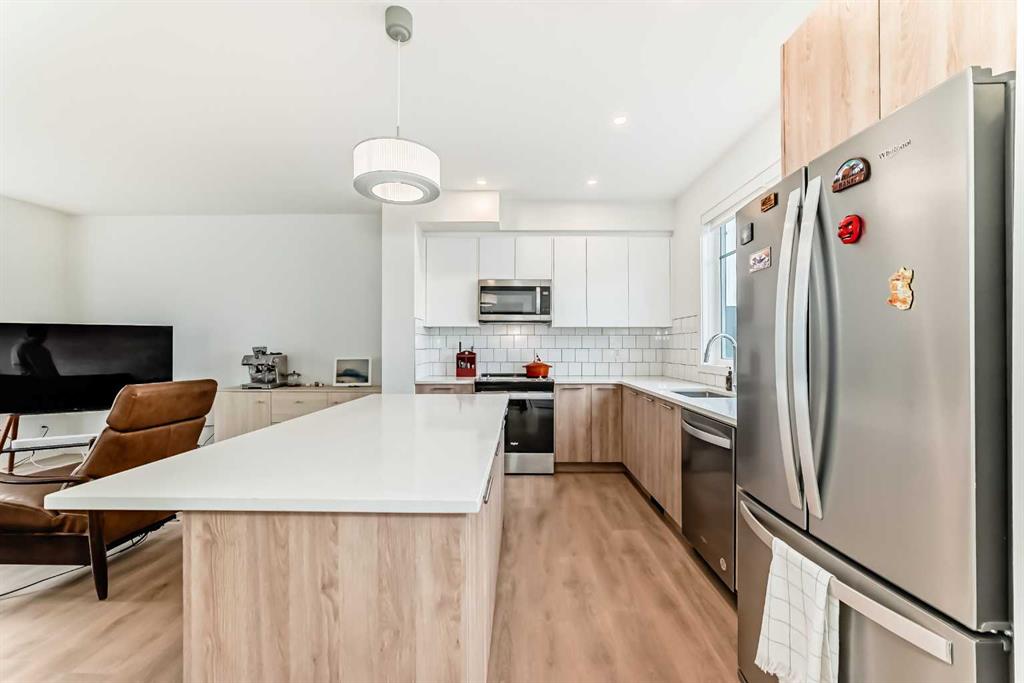 Picture for 505, 857 Belmont Drive SW