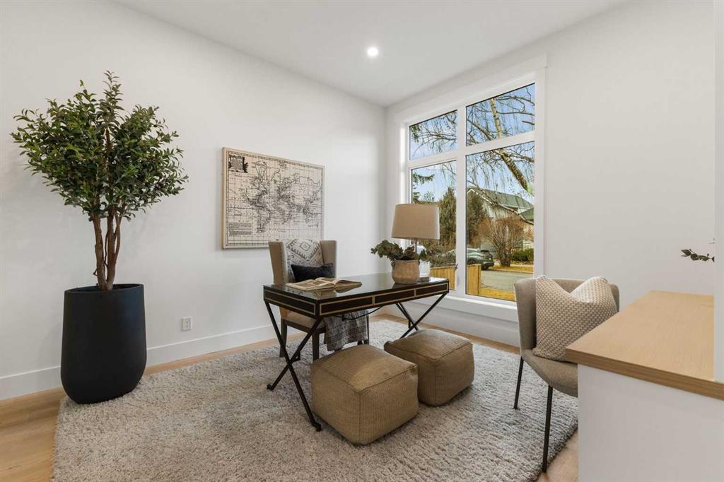 Picture for 725 18 Avenue NW