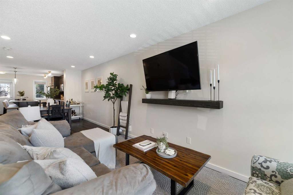 Picture for 515, 2400 Ravenswood View SE