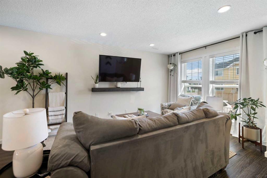 Picture for 515, 2400 Ravenswood View SE