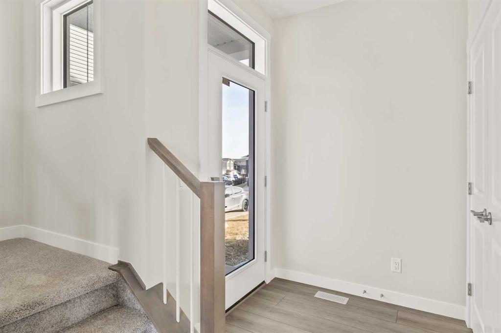 Picture for 268 Calhoun Crescent NE