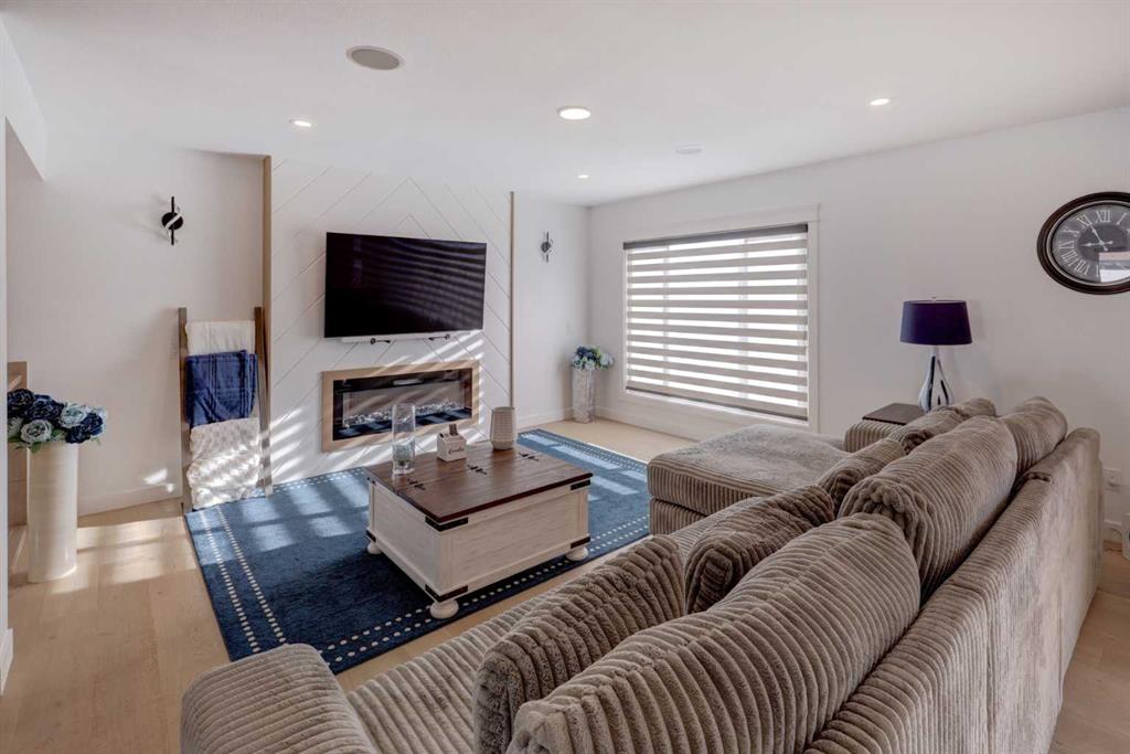 Picture for 4620 30 Avenue SW