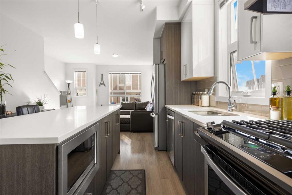 Picture for 104 Sherwood Lane NW