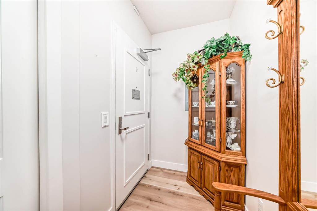 Picture for 111, 1005B Westmount Drive 