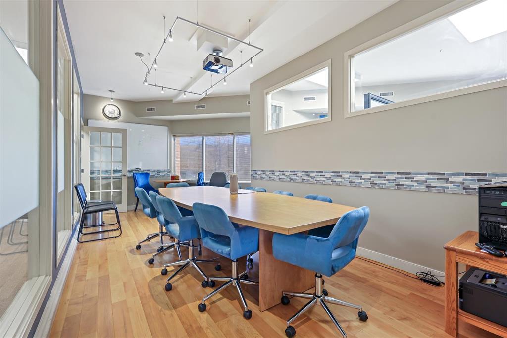 Picture for 76 Skyline Crescent NE