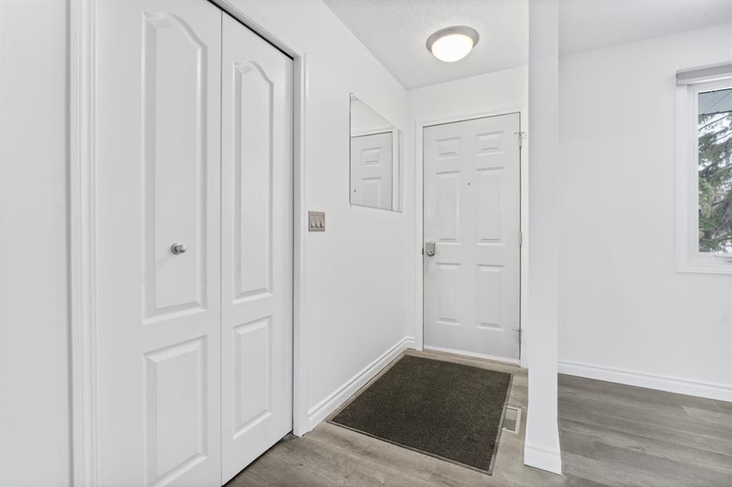 Picture for 724 Pinecliff Road NE