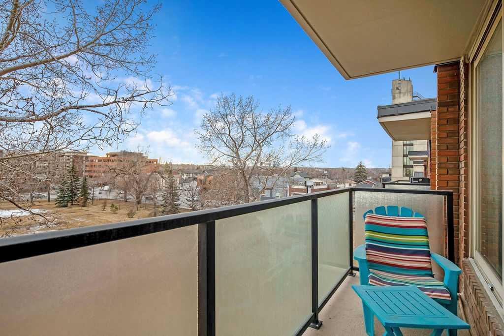 Picture for 434, 1421 7 Avenue NW