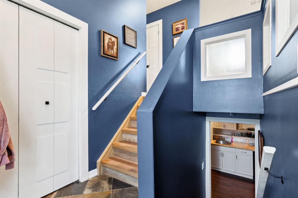 Picture for 147 Falchurch Crescent NE