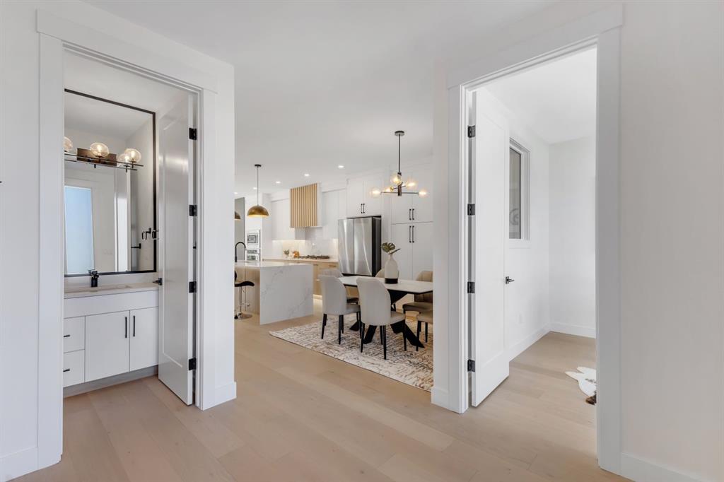 Picture for 415 37 Avenue NW