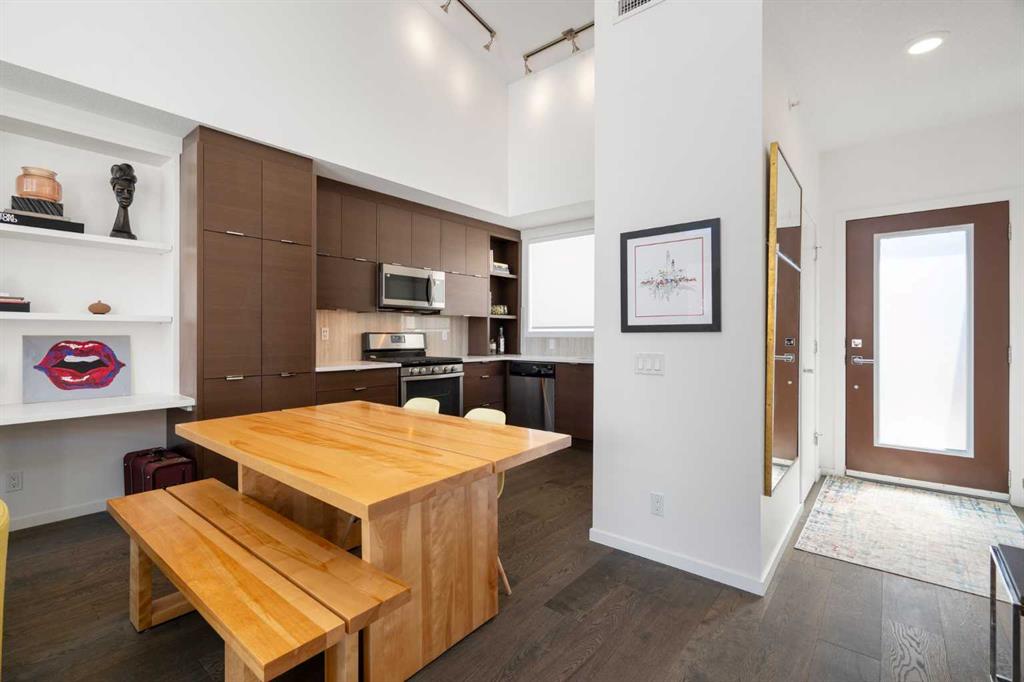 Picture for 411, 1719 9A Street SW