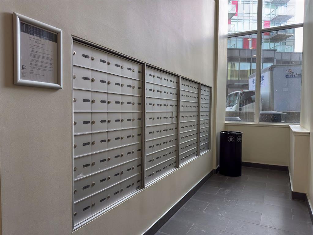 Picture for 605, 30 Brentwood Common NW