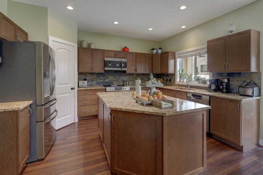 Picture for 729 Canoe Avenue SW