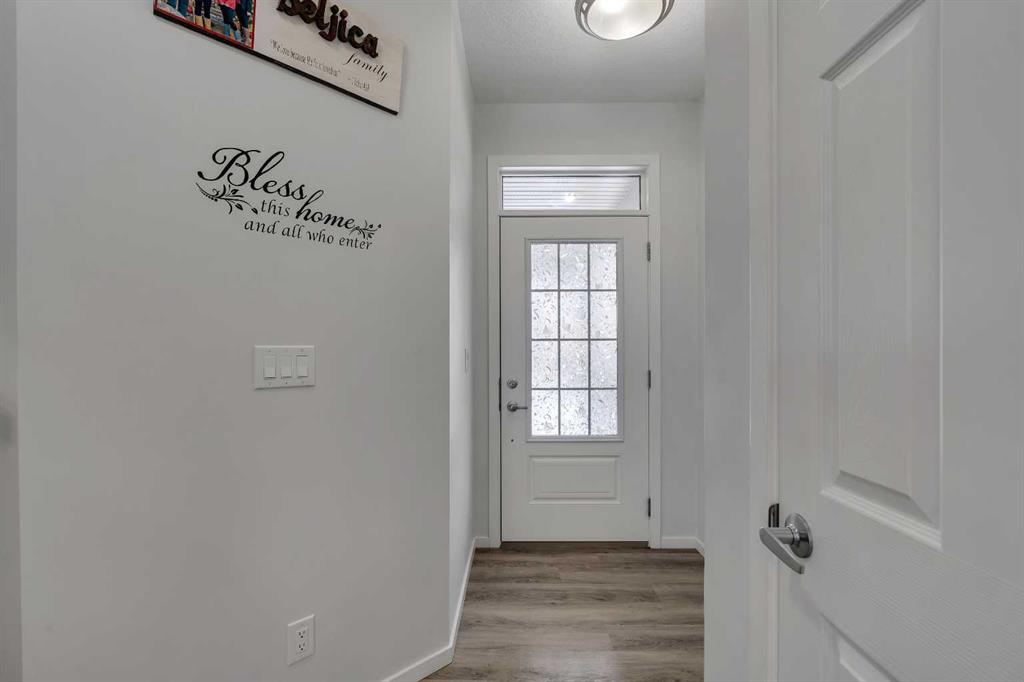 Picture for 821 Windrow Green SW