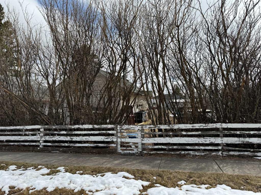 Picture for 121 2 Street N