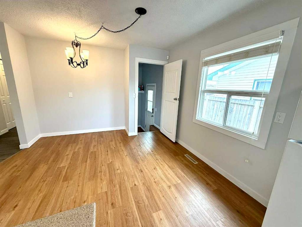 Picture for 716 Bankview Drive 