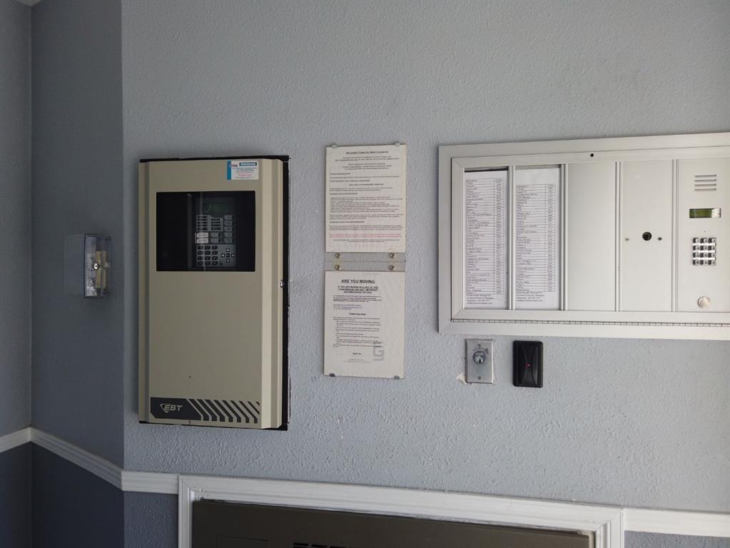 Picture for 319, 6000 Somervale Court SW