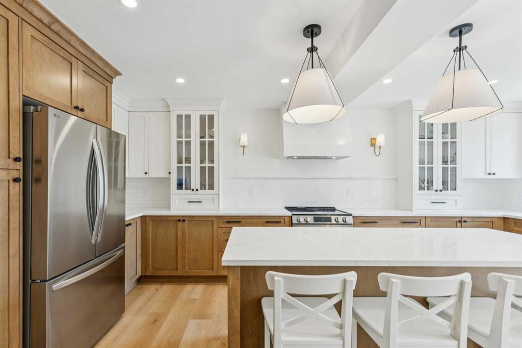 Picture for 5, 140 Point Drive NW