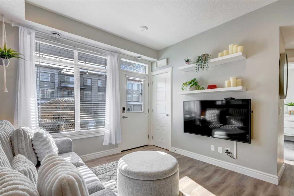 Picture for 15, 230 Seton Passage 