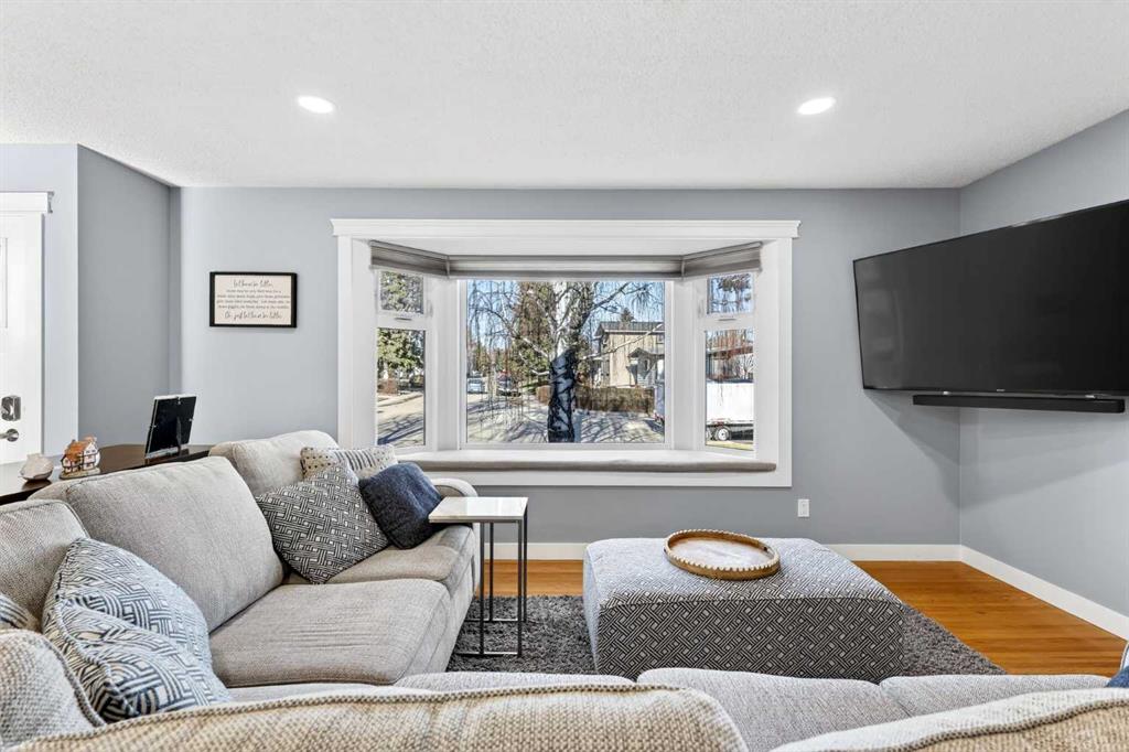 Picture for 316 Wascana Crescent SE