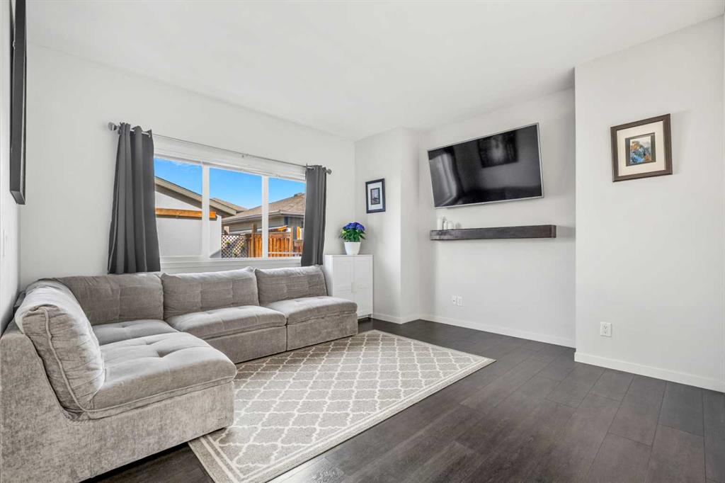 Picture for 432 Marquis Heights SE