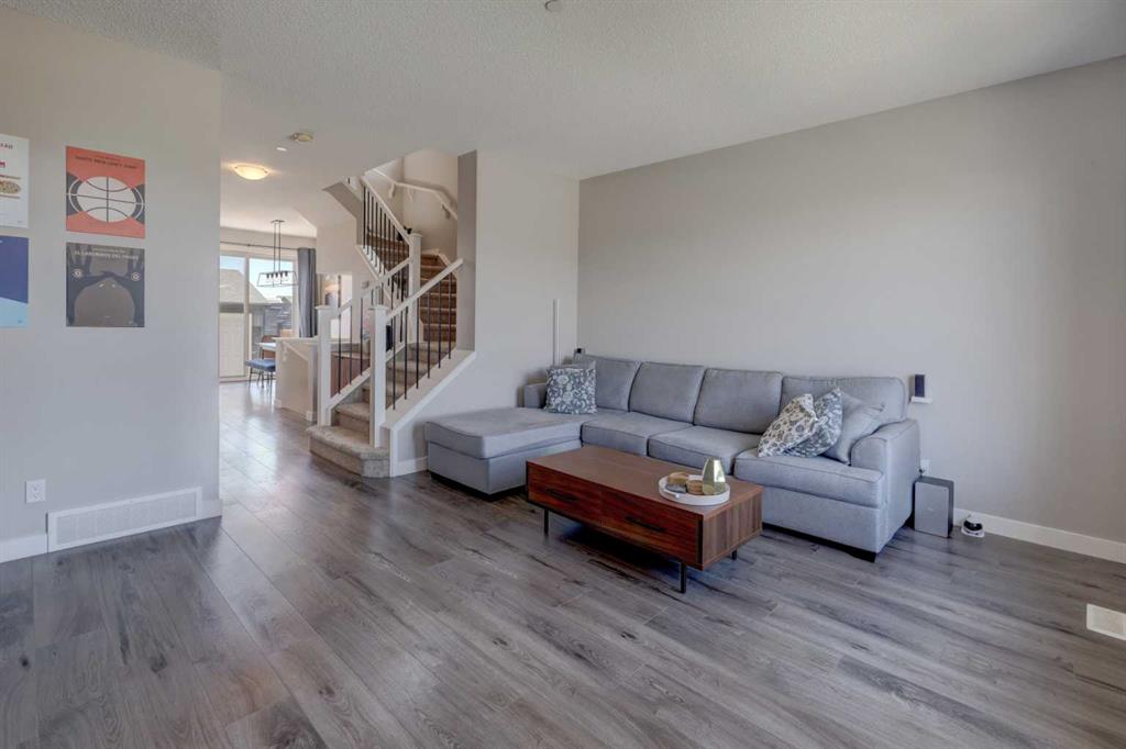 Picture for 760 Livingston Hill NE