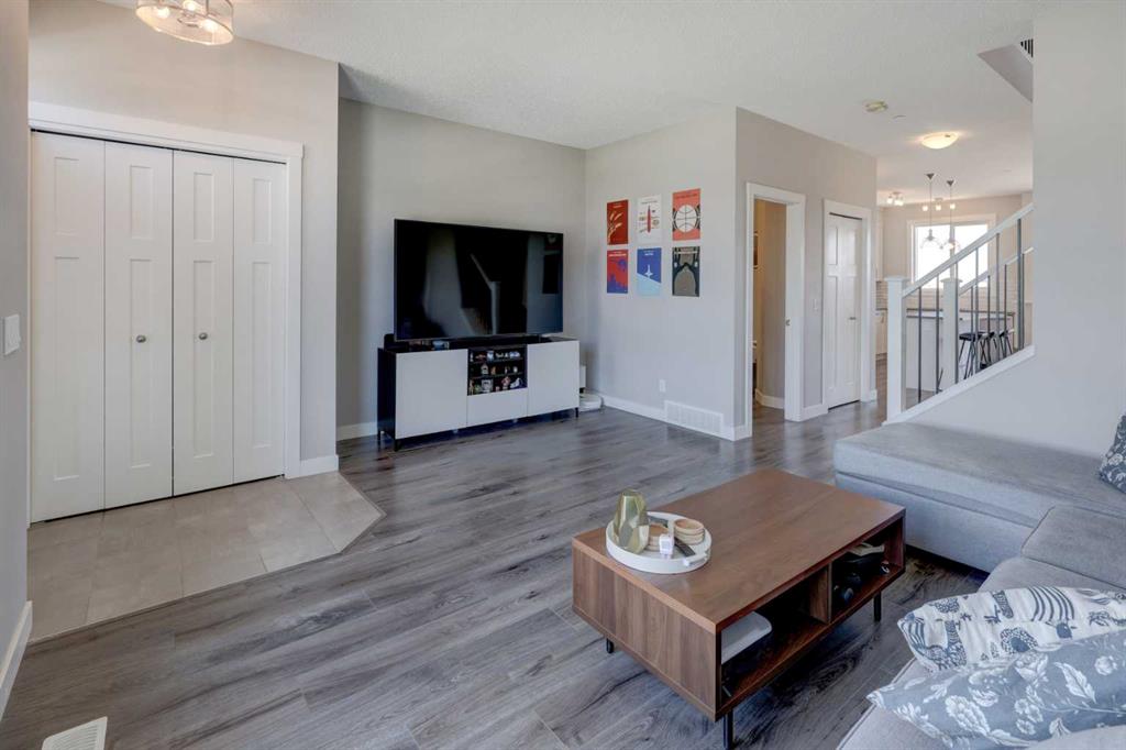 Picture for 760 Livingston Hill NE