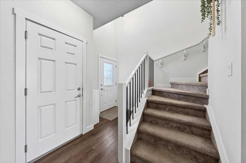 Picture for 44 Saddlestone Way NE