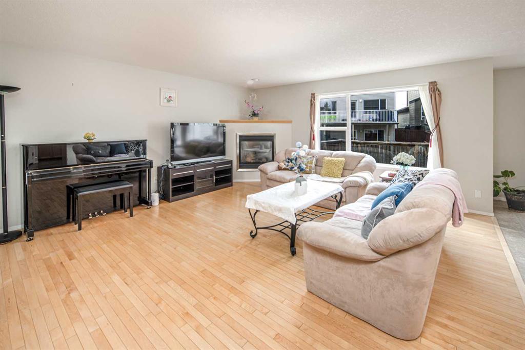 Picture for 96 Panamount Manor NW