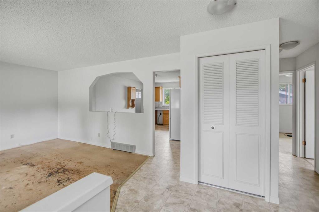 Picture for 4112 - 13 Avenue NE