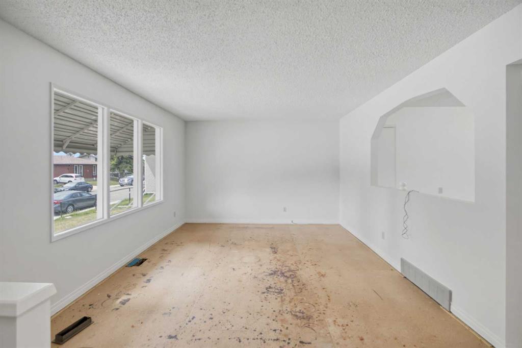 Picture for 4112 - 13 Avenue NE